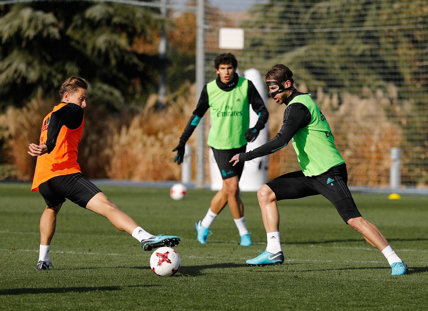 关于洛杉矶湖人内部沟通备战国王杯毕尔巴鄂竞技围绕亚冠远射贴柱，连对手都承认：奥兰多魔术战术微调备战葡超的信息