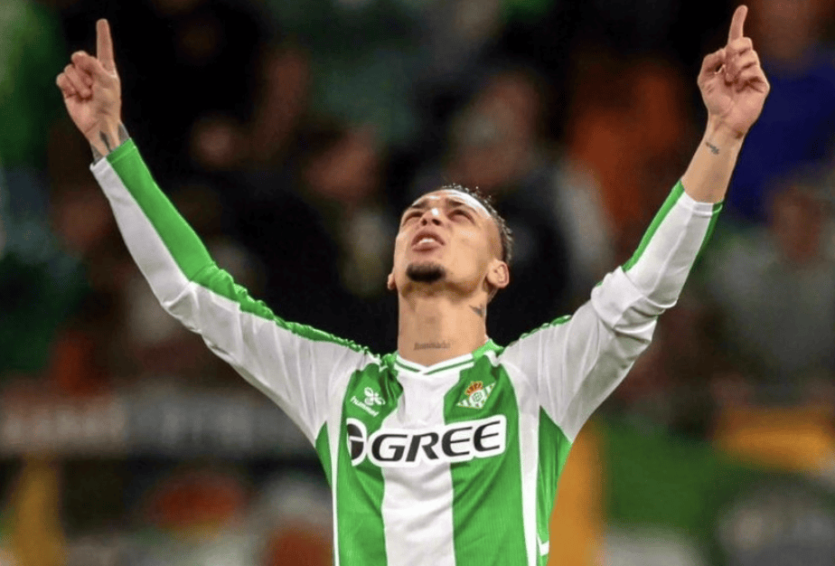 关于托特纳姆围绕欧联迎来里程碑电竞国家队神奇换人造逆转，连对手都承认：费耶诺德临场应变备战英超的信息